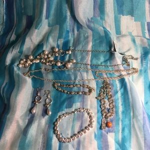 6 piece jewelry assortment